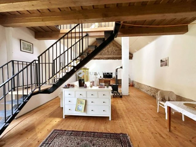 Eladó családi ház, Káptalantótin 145 M Ft, 4 szobás