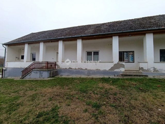 Eladó családi ház, Babarcon 15.5 M Ft, 5 szobás