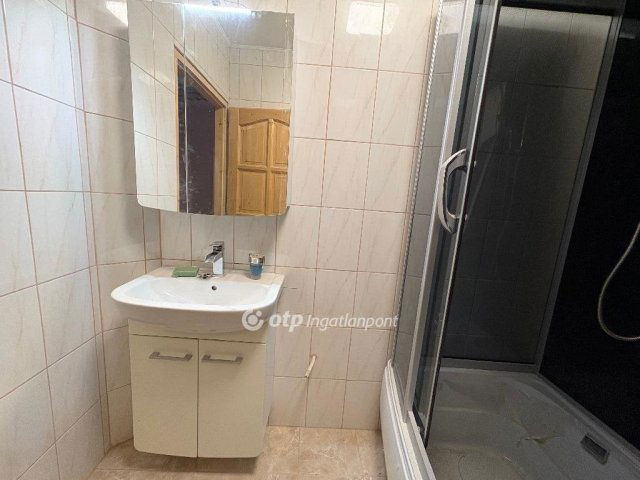 Eladó téglalakás, Feldebrőn 15.5 M Ft, 2 szobás