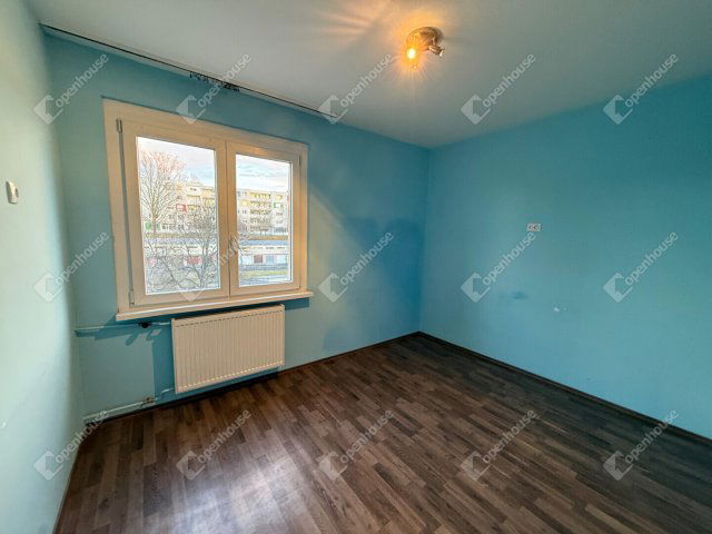 Eladó téglalakás, Zalaegerszegen 35.9 M Ft, 3 szobás