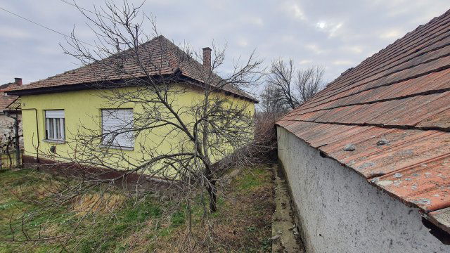 Eladó családi ház, Ecsegen 11.5 M Ft, 2 szobás
