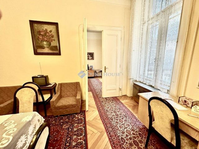 Eladó téglalakás, Budapesten, V. kerületben 175 M Ft, 4+1 szobás