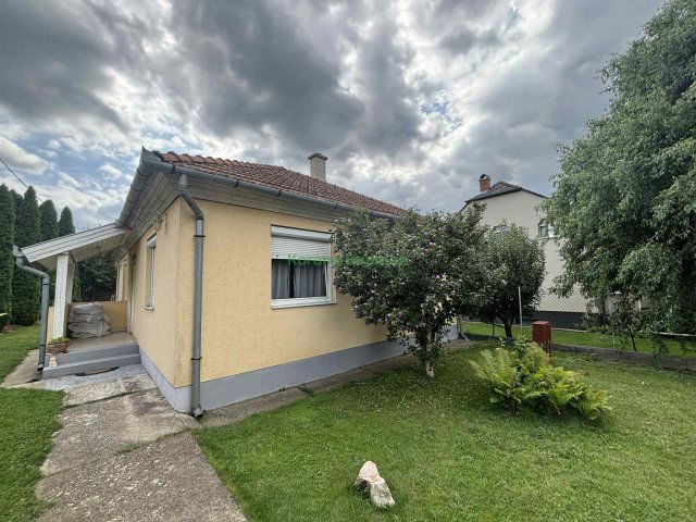 Eladó családi ház, Nyíregyházán 63 M Ft, 3 szobás