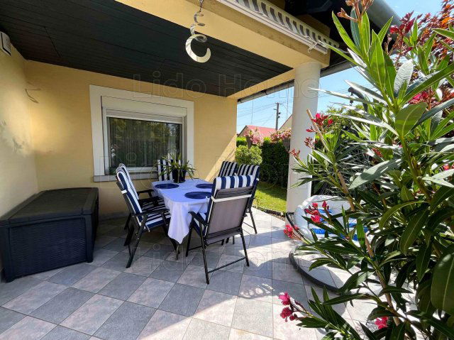 Eladó családi ház, Balatonfenyvesen 115 M Ft, 3 szobás