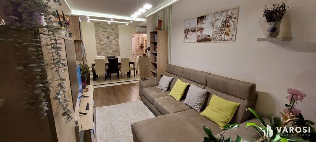 Eladó panellakás, Debrecenben 64.9 M Ft, 2 szobás