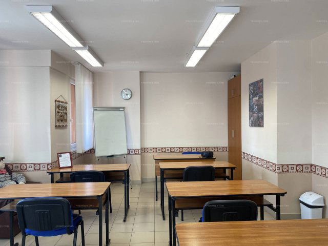 Kiadó iroda, Miskolcon 700 E Ft / hó, 4 szobás