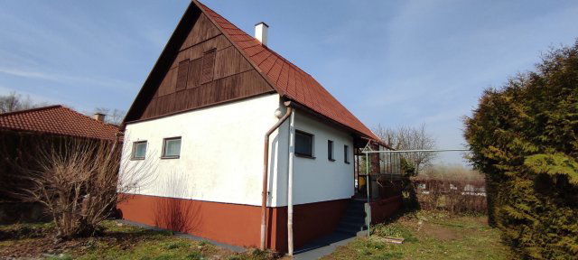 Eladó nyaraló, Tiszalökön 48 M Ft, 6 szobás