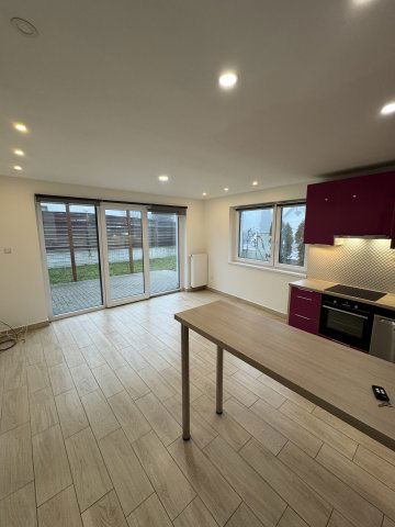 Kiadó téglalakás, albérlet, Veszprémben 300 E Ft / hó