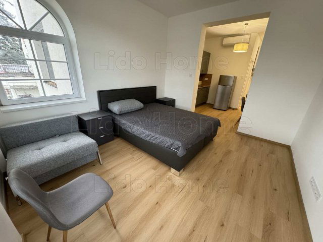 Eladó nyaraló, Siófokon 39.9 M Ft, 1 szobás