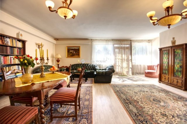 Eladó téglalakás, Budapesten, II. kerületben 162.2 M Ft