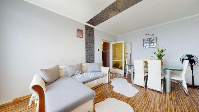 Eladó panellakás, Nyíregyházán 36.9 M Ft, 2 szobás