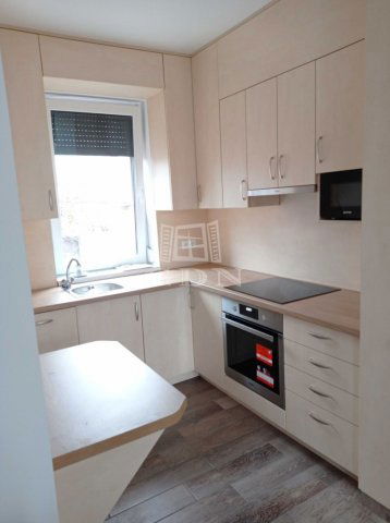 Eladó téglalakás, Kecskeméten 66 M Ft, 2 szobás