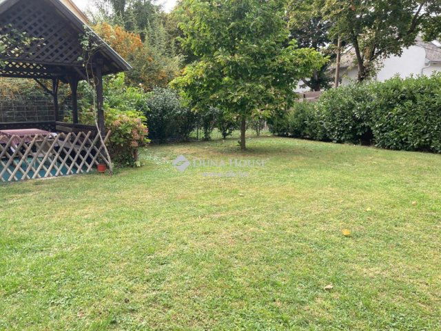 Eladó családi ház, Budapesten, III. kerületben 399 M Ft