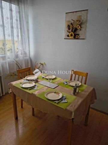 Eladó panellakás, Budapesten, XXI. kerületben 55 M Ft, 3 szobás