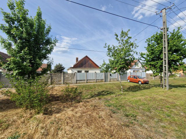 Eladó családi ház, Kiszomboron, Régi Makói utcában 19.9 M Ft