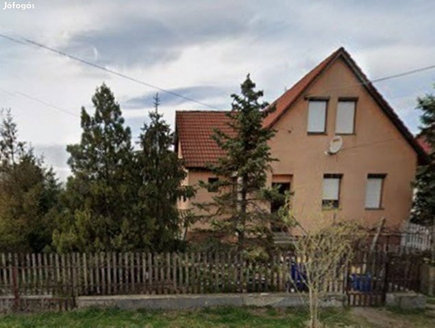 Eladó családi ház, Helvécián 40 M Ft, 4 szobás