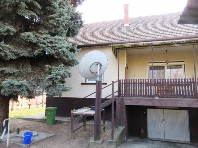 Eladó családi ház, Inárcson 67 M Ft, 3 szobás