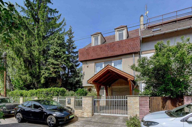 Eladó családi ház, Budapesten, XI. kerületben, Inotai utcában