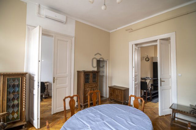 Eladó téglalakás, VIII. kerületben, Népszínház utcában