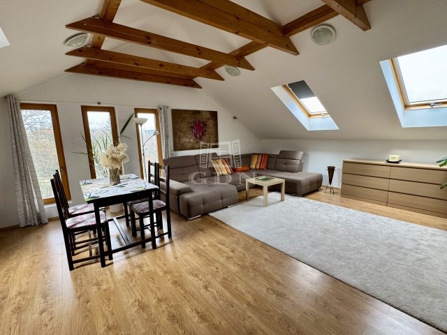 Eladó téglalakás, Biatorbágyon 89.8 M Ft, 3 szobás