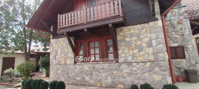 Eladó családi ház, Jászberényben 115 M Ft, 4 szobás