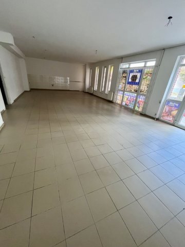 Kiadó üzlethelyiség, Debrecenben 380 E Ft / hó