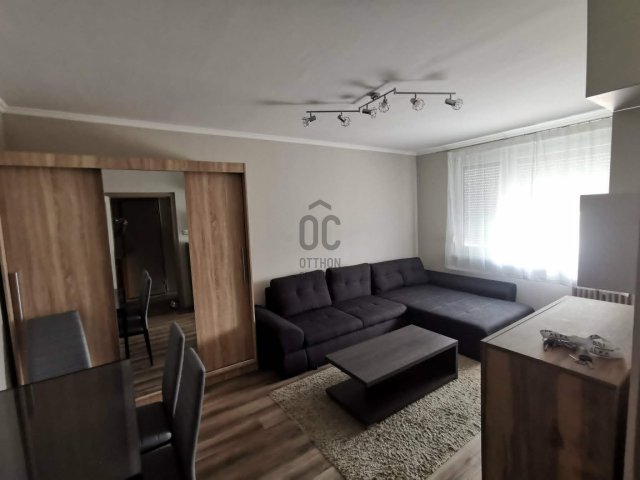 Kiadó panellakás, albérlet, Debrecenben, Csapó utcában