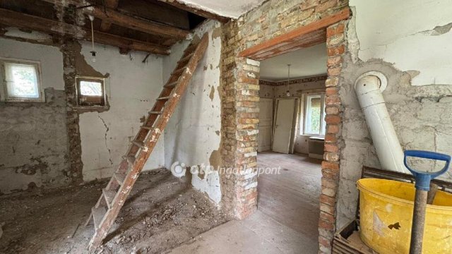 Eladó családi ház, Szirákon 13.5 M Ft, 4 szobás
