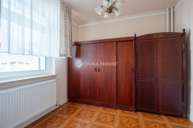 Eladó családi ház, Vértessomlón 149.9 M Ft, 7 szobás