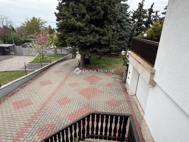 Eladó ikerház, Budapesten, III. kerületben 249 M Ft, 5 szobás