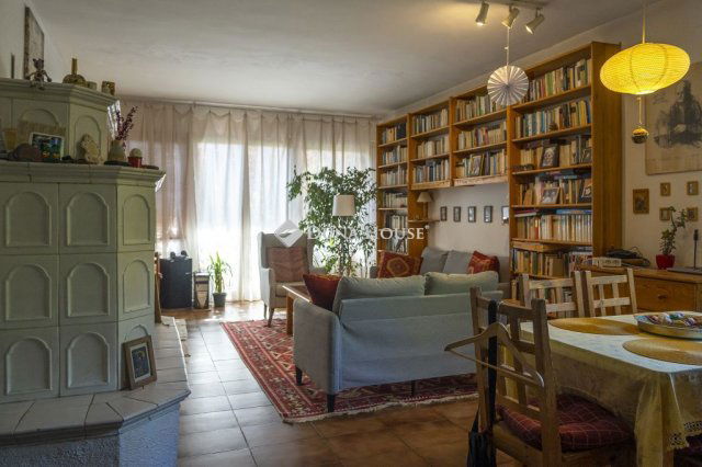 Eladó családi ház, Nagykovácsiban 149.9 M Ft, 8 szobás