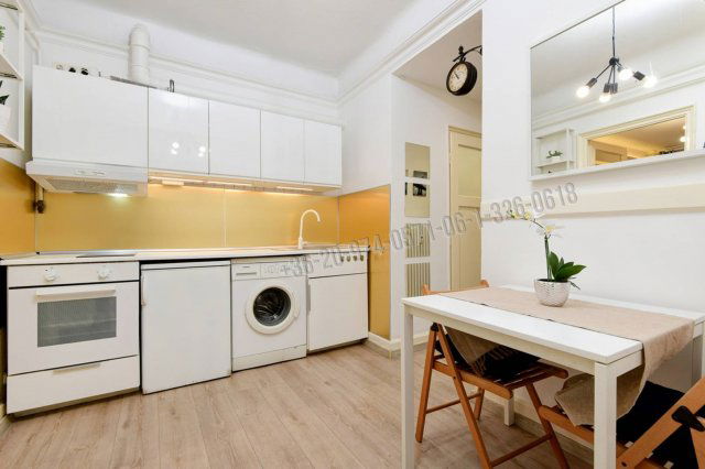 Eladó téglalakás, Budapesten, I. kerületben, Hattyú utcában