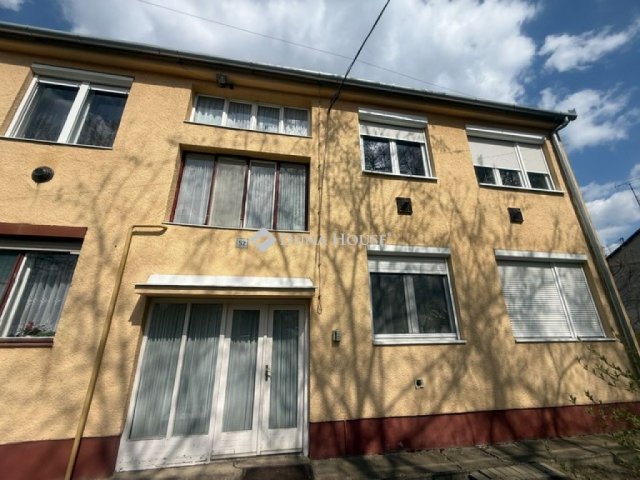 Eladó téglalakás, Nagykőrösön, Béke útján 49.9 M Ft