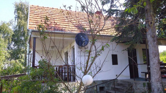 Eladó nyaraló, Alsóújlakon 13.5 M Ft, 1 szobás