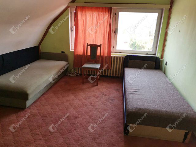 Kiadó családi ház, albérlet, Ácson 400 E Ft / hó, 6 szobás