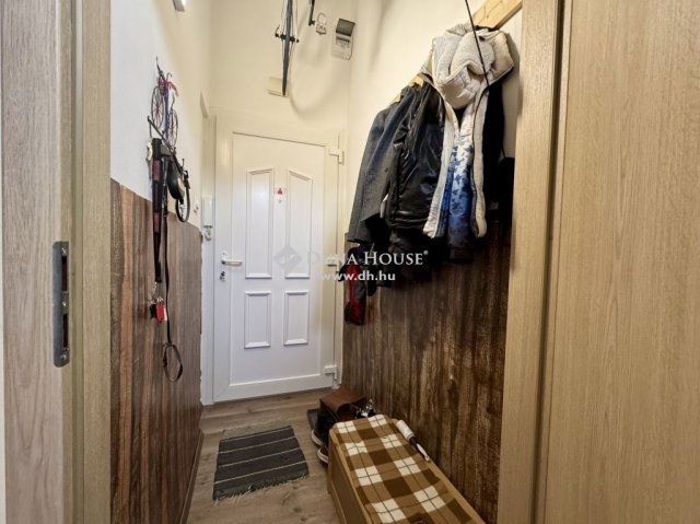 Eladó téglalakás, Budapesten, XII. kerületben 96 M Ft, 2 szobás