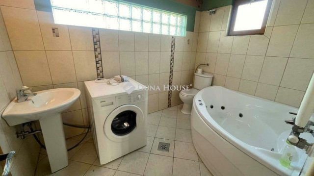 Eladó családi ház, Szőcén 85 M Ft, 5 szobás