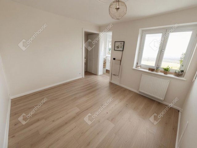 Eladó családi ház, Balatonszabadiban 74.999 M Ft, 3 szobás