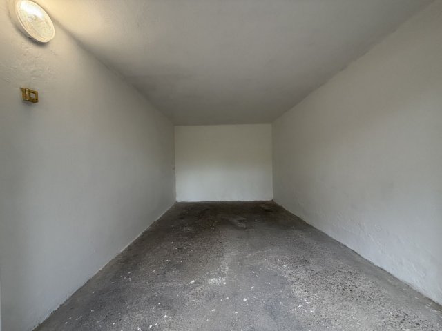 Kiadó garázs, Debrecenben 35 E Ft / hó / költözzbe.hu