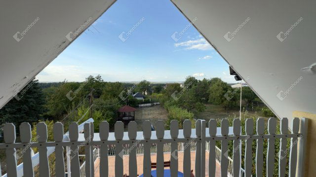 Eladó családi ház, Dunaalmáson 62.5 M Ft, 3 szobás