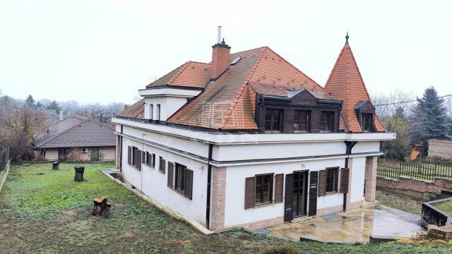 Eladó családi ház, Tahitótfalun 159 M Ft, 5 szobás