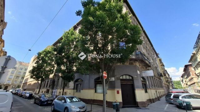 Eladó üzlethelyiség, Budapesten, VII. kerületben 39.9 M Ft
