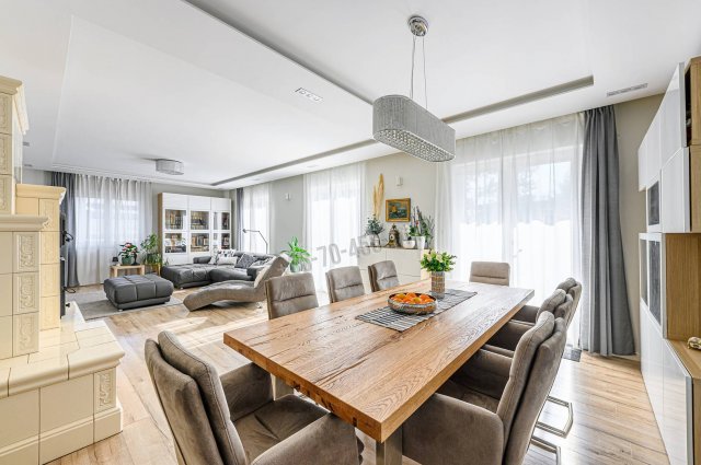 Eladó családi ház, Budaörsön 429 M Ft, 5+1 szobás