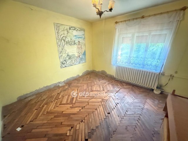 Eladó családi ház, Tiszakécskén 29.5 M Ft, 3 szobás