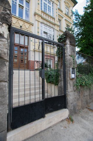Eladó téglalakás, Budapesten, I. kerületben, Hegyalja úton