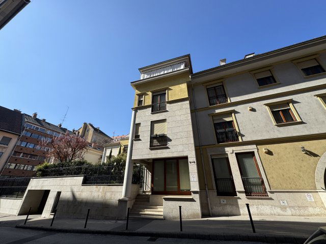 Eladó téglalakás, Budapesten, I. kerületben 170 M Ft, 3 szobás