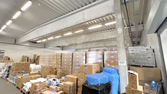 Eladó ipari ingatlan, Budapesten, XV. kerületben 5000 M Ft