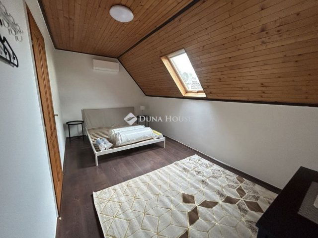 Eladó családi ház, Fülöpszálláson 300 M Ft, 19 szobás