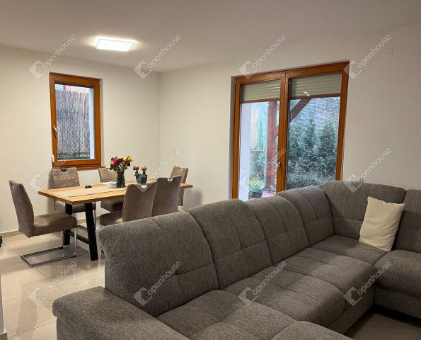 Eladó családi ház, Sopronban 135.9 M Ft, 4 szobás