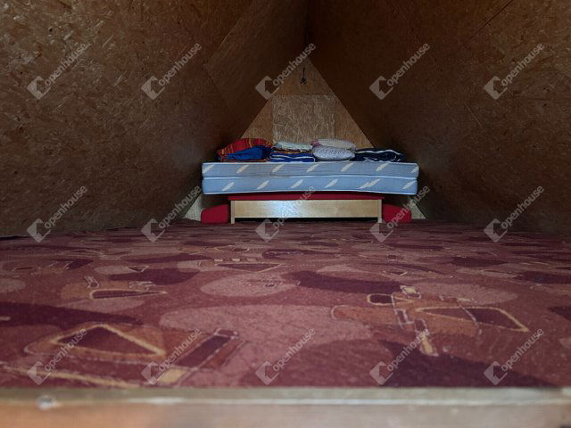 Eladó nyaraló, Oroszlányban 13 M Ft, 1 szobás